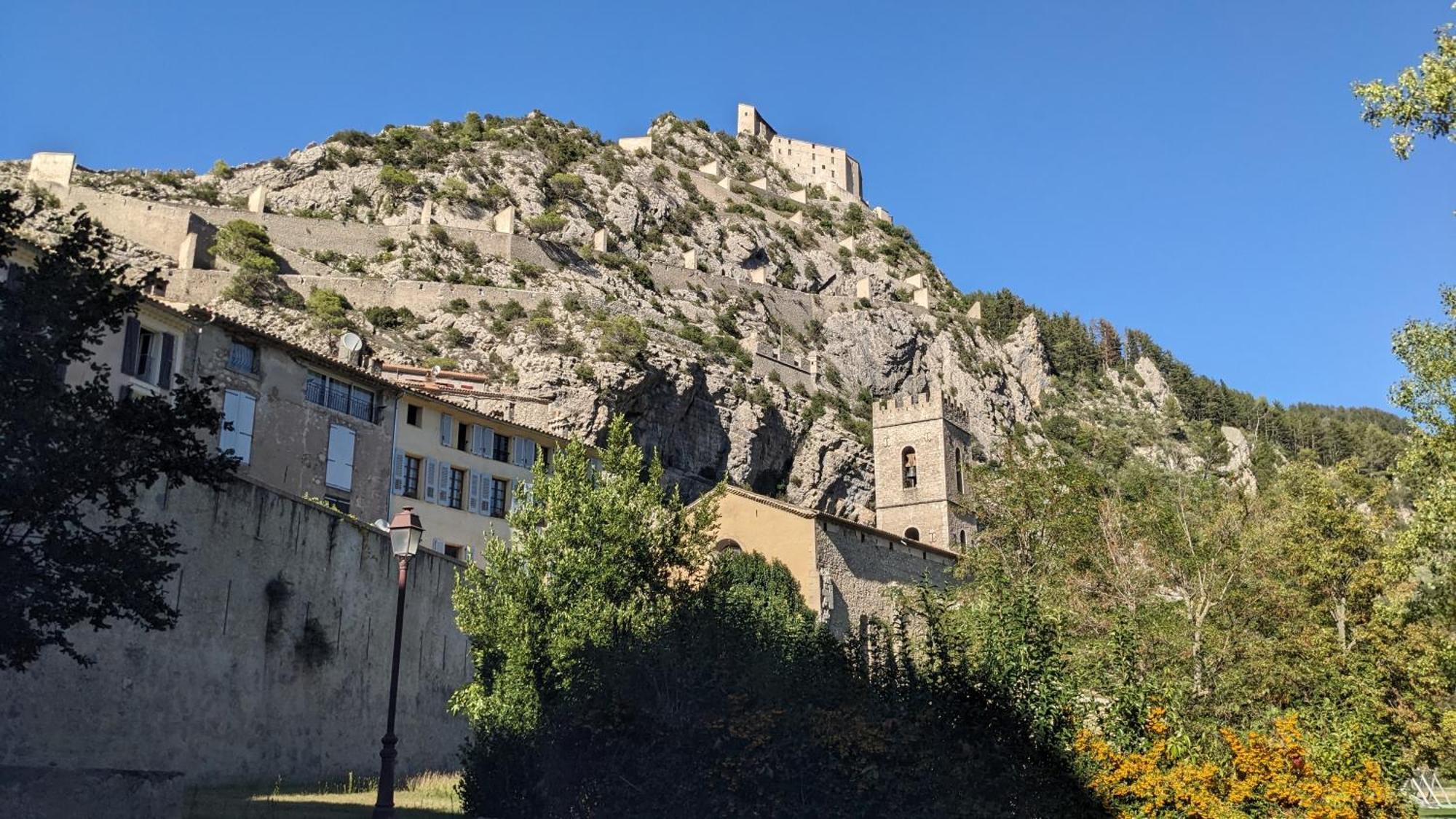 Les Gites D'Intervalles Entrevaux Exteriör bild