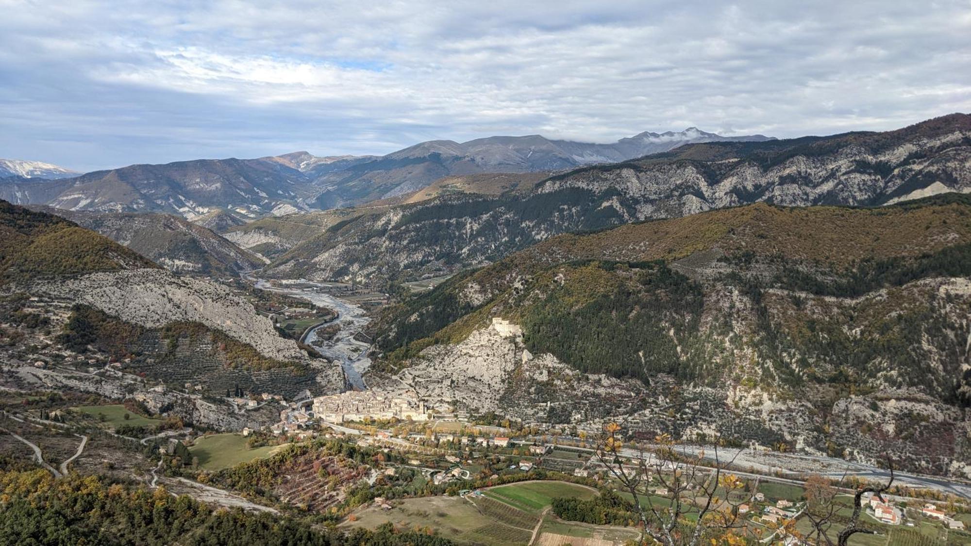 Les Gites D'Intervalles Entrevaux Exteriör bild
